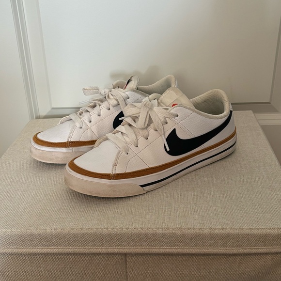 Nike Court Legacy Low Sneakers - Picture 2 of 6